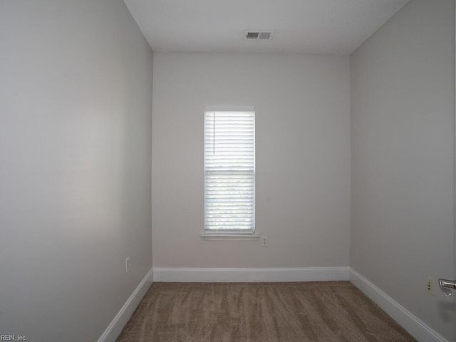 2028 Smallbrooke CT, Virginia Beach, VA 23454