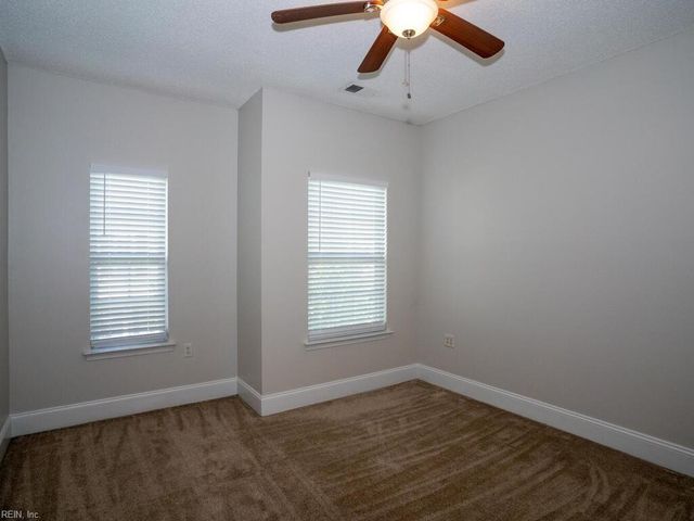 2028 Smallbrooke CT, Virginia Beach, VA 23454