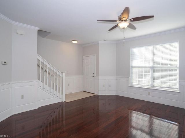 2028 Smallbrooke CT, Virginia Beach, VA 23454