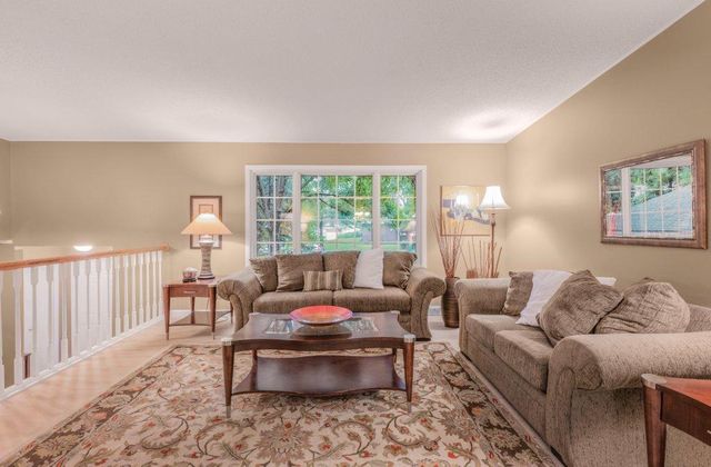 3410 E 125th Street, Burnsville, MN 55337