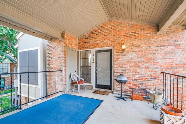 401 Pebble Way 237, Arlington, TX 76006