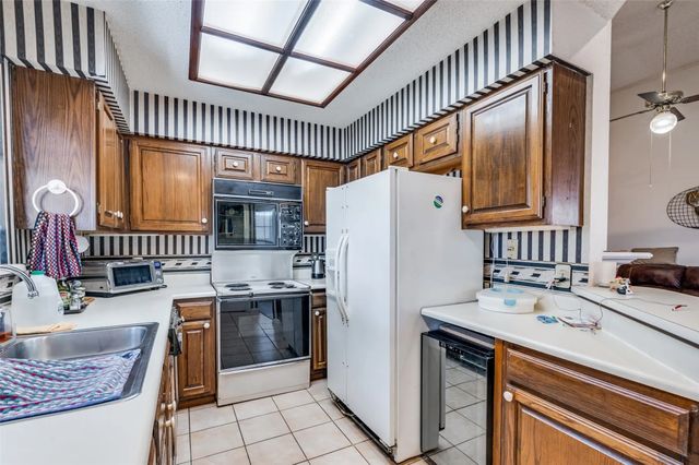 401 Pebble Way 237, Arlington, TX 76006