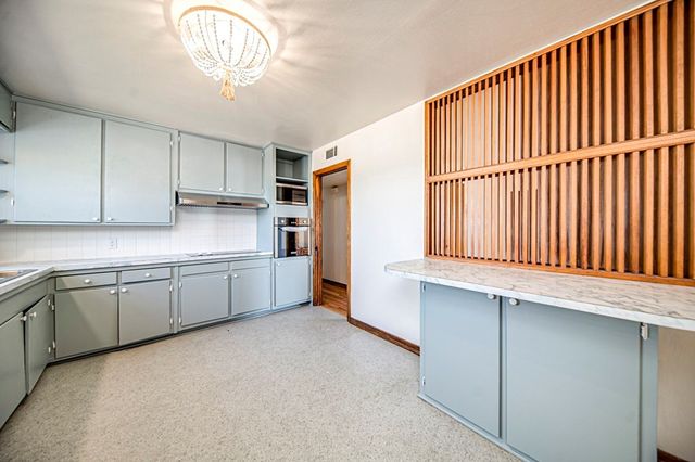 15187 N Pecan Ave, Gardendale, TX 79758