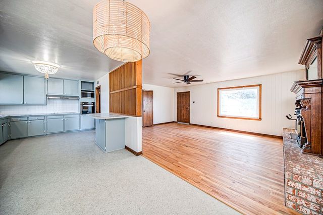 15187 N Pecan Ave, Gardendale, TX 79758