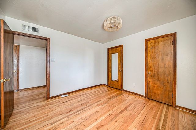 15187 N Pecan Ave, Gardendale, TX 79758