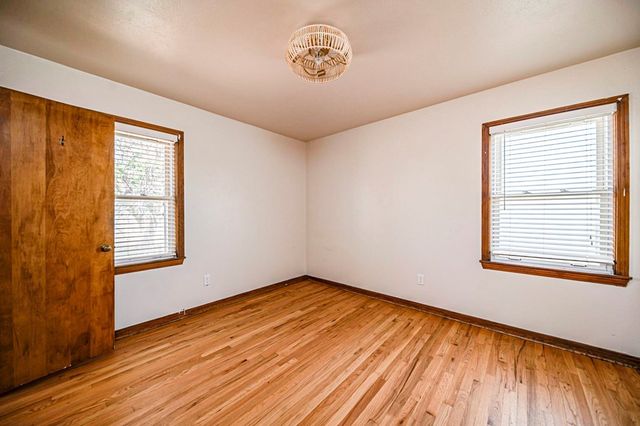 15187 N Pecan Ave, Gardendale, TX 79758