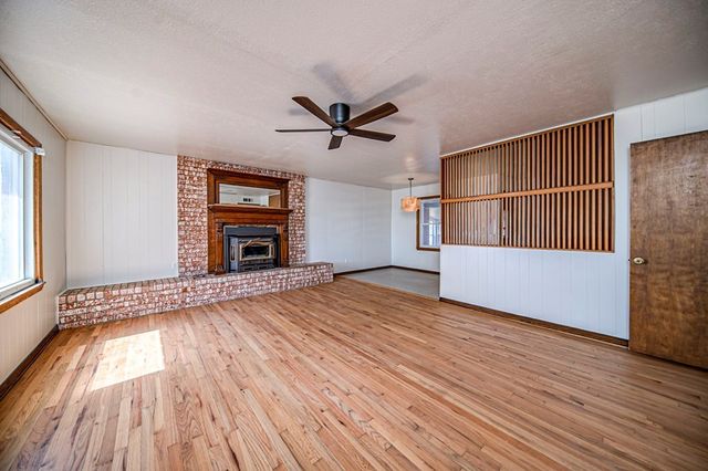 15187 N Pecan Ave, Gardendale, TX 79758