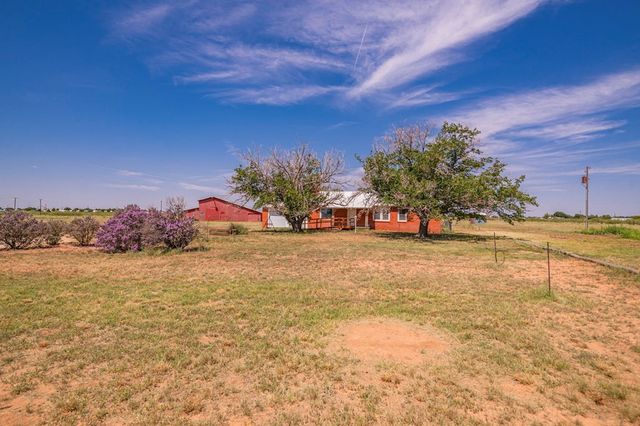 15187 N Pecan Ave, Gardendale, TX 79758