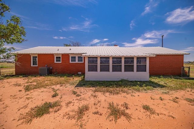 15187 N Pecan Ave, Gardendale, TX 79758