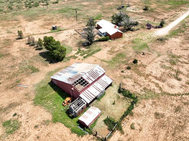 15187 N Pecan Ave, Gardendale, TX 79758