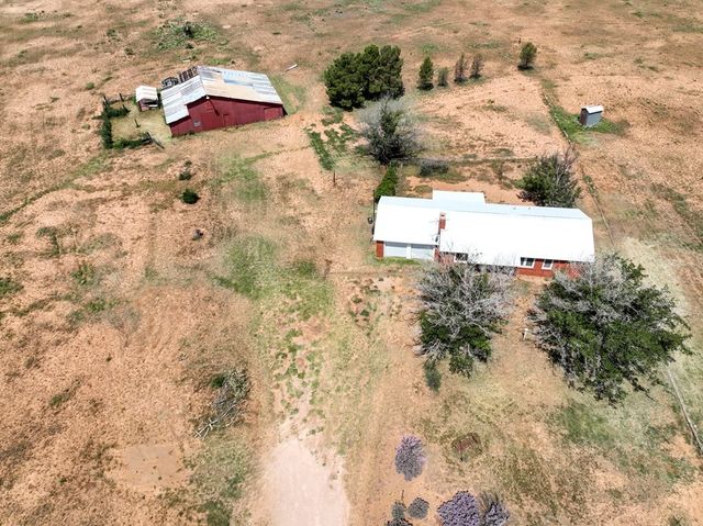 15187 N Pecan Ave, Gardendale, TX 79758