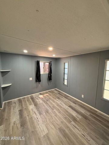 2650 W UNION HILLS Drive 323, Phoenix, AZ 85027