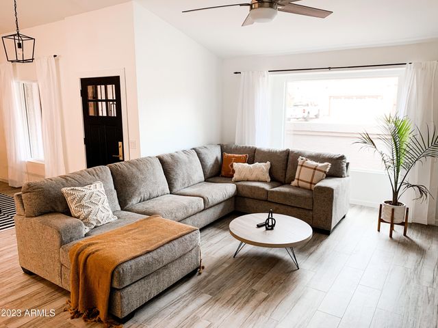 9067 E LARKSPUR Drive, Scottsdale, AZ 85260