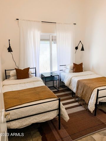 9067 E LARKSPUR Drive, Scottsdale, AZ 85260