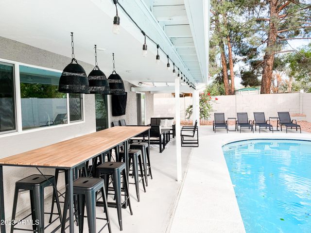 9067 E LARKSPUR Drive, Scottsdale, AZ 85260