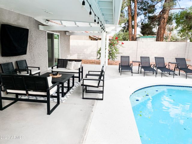 9067 E LARKSPUR Drive, Scottsdale, AZ 85260