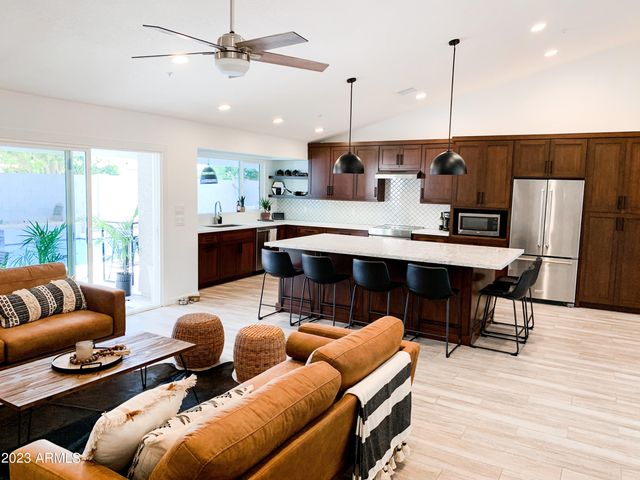 9067 E LARKSPUR Drive, Scottsdale, AZ 85260