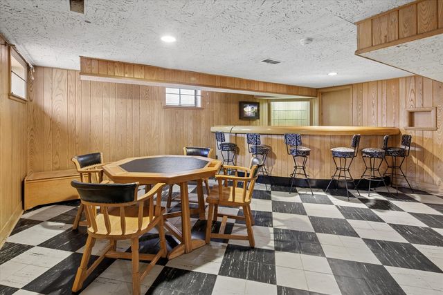 6024 N Kostner Avenue, Chicago, IL 60646