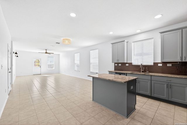 7810 Sycamore Hills, Boerne, TX 78015