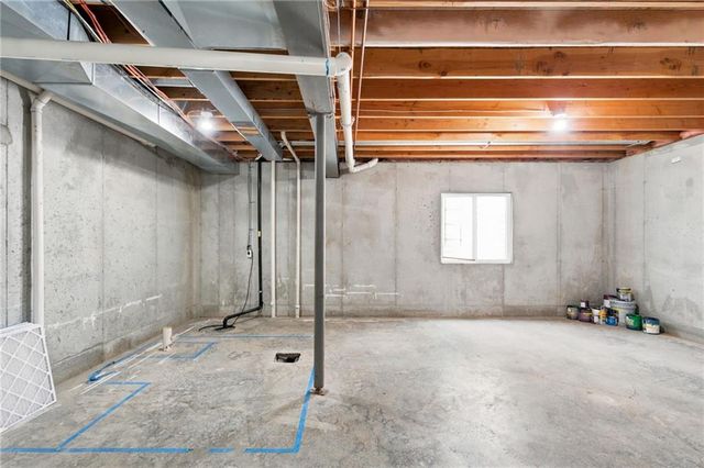 808 SW 33rd Street, Lee's Summit, MO 64082