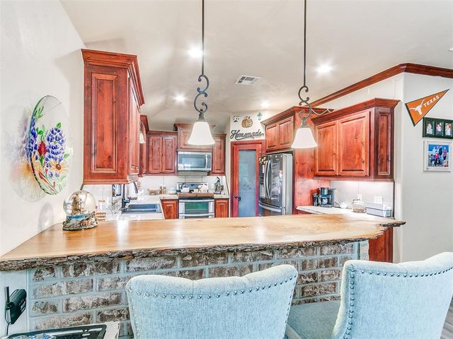 12317 S Choctaw Road, Newalla, OK 74857