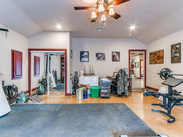 12317 S Choctaw Road, Newalla, OK 74857