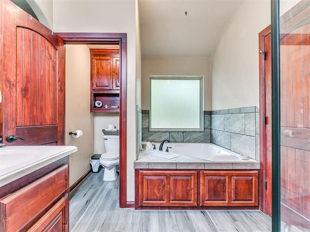 12317 S Choctaw Road, Newalla, OK 74857