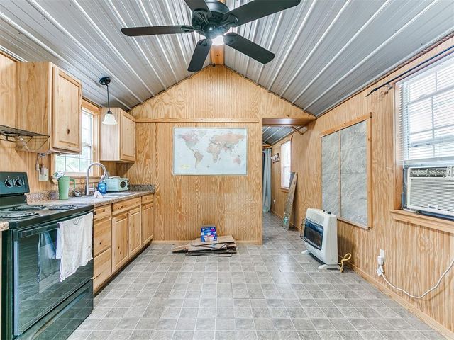 12317 S Choctaw Road, Newalla, OK 74857