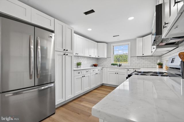 22045 CARTERS GATE RD, Ruther Glen, VA 22546