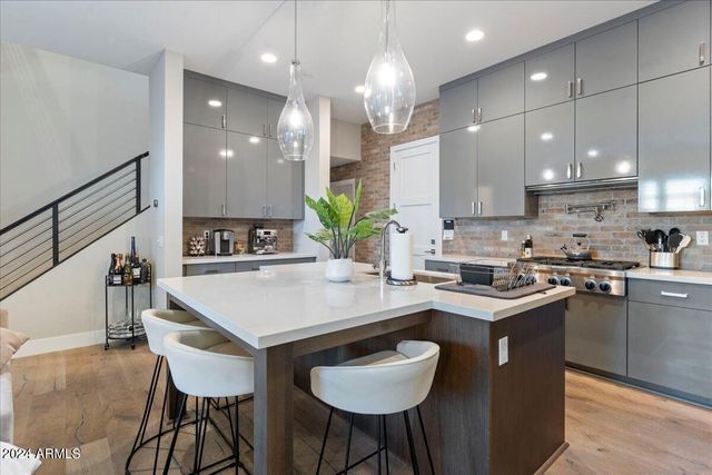 8340 E McDonald Drive Unit 1006, Scottsdale, AZ 85250