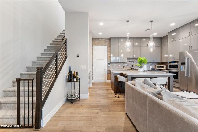 8340 E McDonald Drive Unit 1006, Scottsdale, AZ 85250