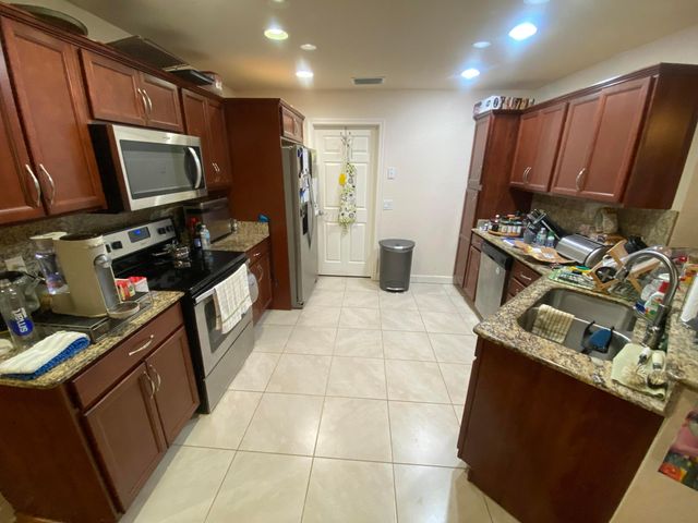 2 Kassaba Lane, Port St. Lucie, Port St Lucie, FL 34952