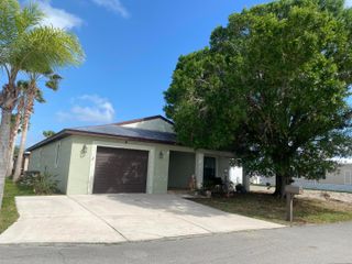 2 Kassaba Lane, Port St. Lucie, Port St Lucie, FL 34952