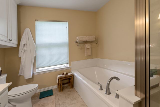 5270 Saddle Ridge Court, Athens, TX 75752