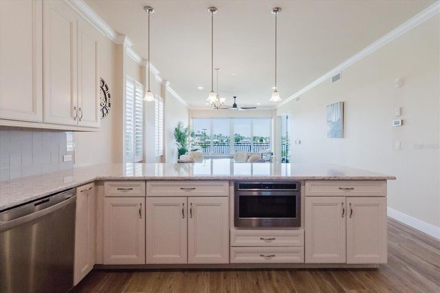 501 TAMIAMI TRAIL N 201, Venice, FL 34285