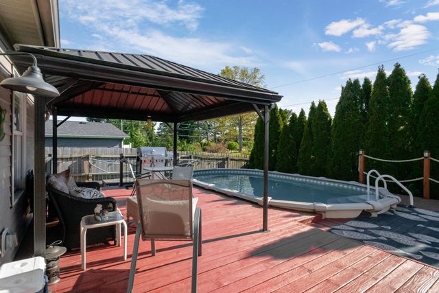 56143 Hollingshead Drive, Mishawaka, IN 46545