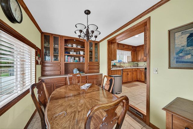 68800 S Shore Drive, Edwardsburg, MI 49112