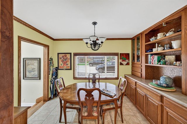 68800 S Shore Drive, Edwardsburg, MI 49112