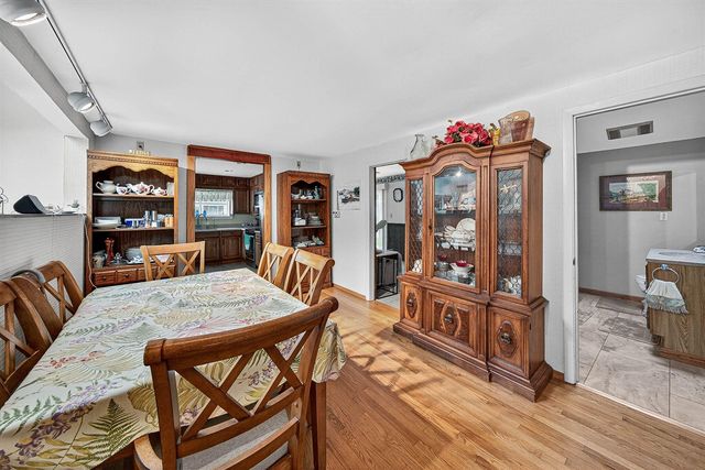 68800 S Shore Drive, Edwardsburg, MI 49112