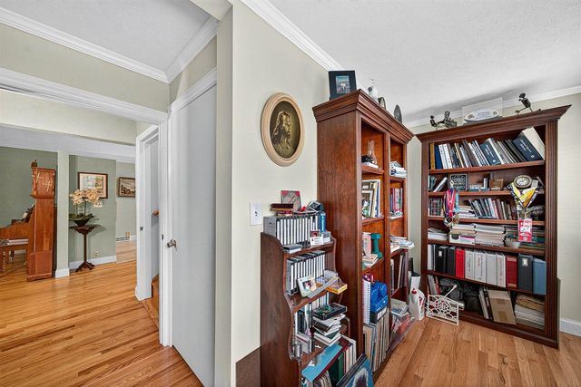 68800 S Shore Drive, Edwardsburg, MI 49112