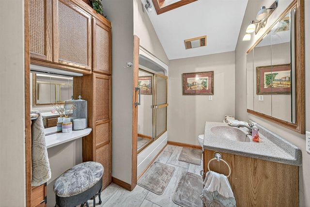 68800 S Shore Drive, Edwardsburg, MI 49112