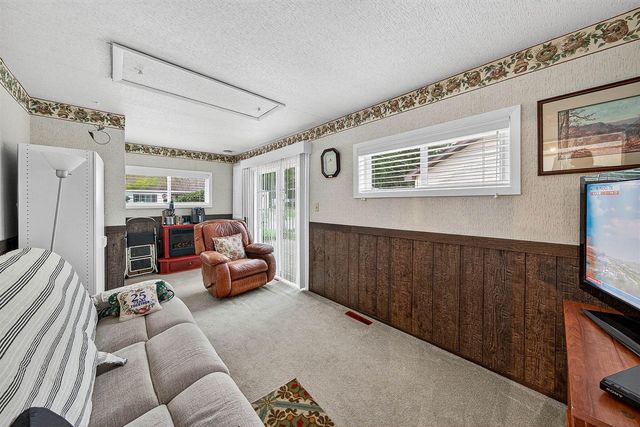 68800 S Shore Drive, Edwardsburg, MI 49112