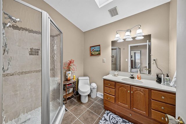 68800 S Shore Drive, Edwardsburg, MI 49112