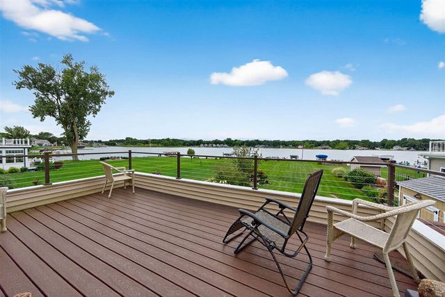 68800 S Shore Drive, Edwardsburg, MI 49112