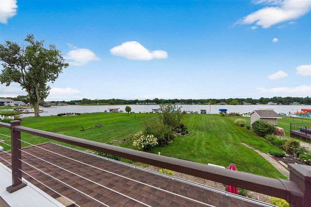 68800 S Shore Drive, Edwardsburg, MI 49112