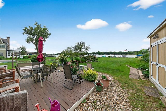 68800 S Shore Drive, Edwardsburg, MI 49112