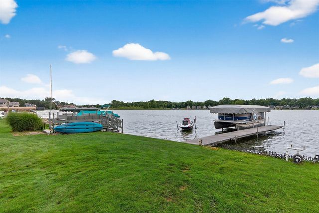 68800 S Shore Drive, Edwardsburg, MI 49112