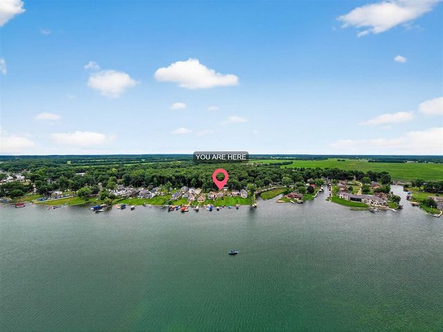 68800 S Shore Drive, Edwardsburg, MI 49112