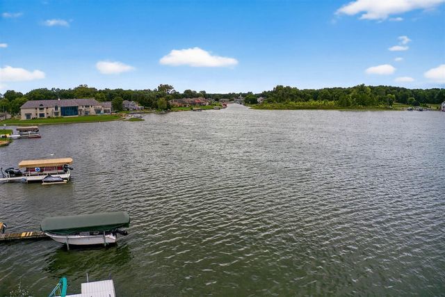 68800 S Shore Drive, Edwardsburg, MI 49112