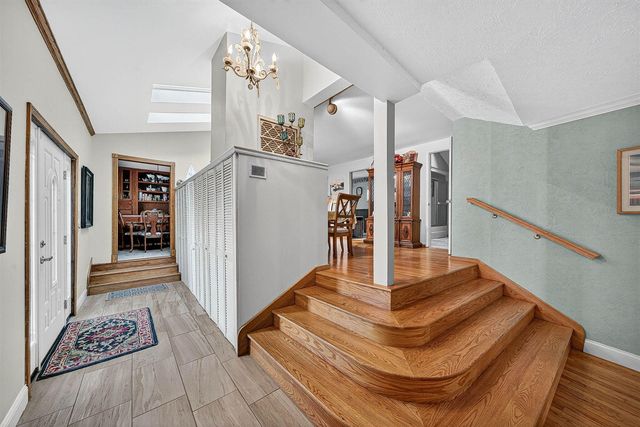 68800 S Shore Drive, Edwardsburg, MI 49112